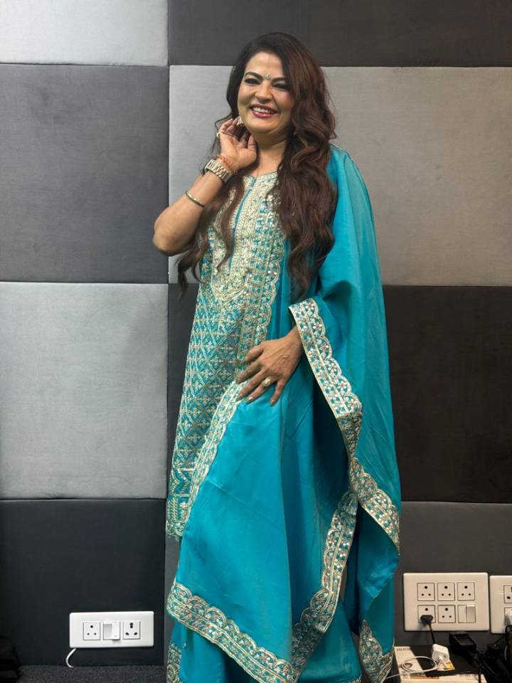 Bollywood actress Sheeba makes Pollywood debut with Badaa Karara Pudna