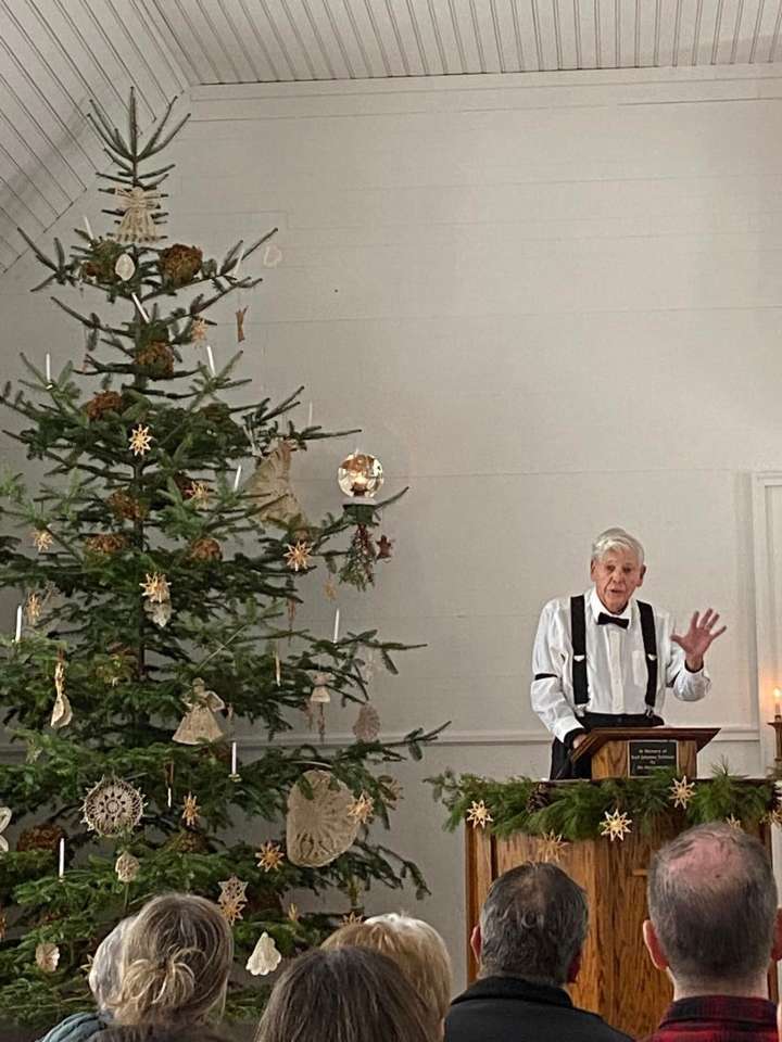 Heritage Village hosts 19th-century Christmas event in Mackinaw City