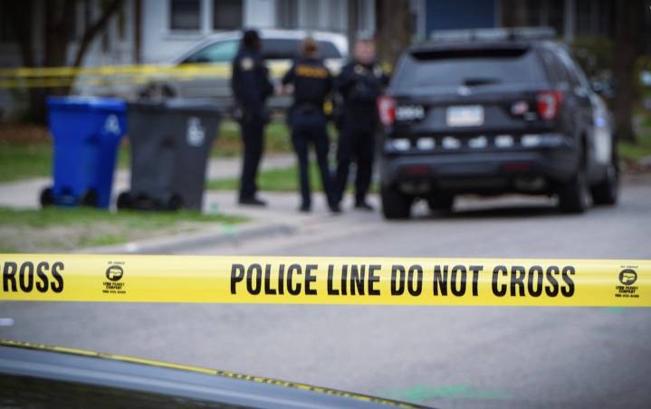 Suspect appeal after man shot in leg during carjacking in St. Paul