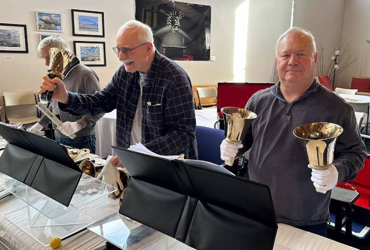 Bells of Whidbey benefits local food banks