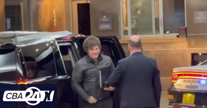 Javier Milei ya está en Estados Unidos para participar de un foro empresario