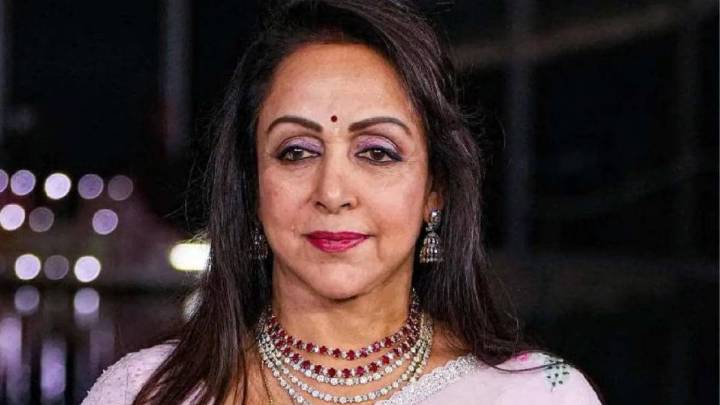 From Seeta Aur Geeta To Baghban, 7 Best Hema Malini Performances You Can’t Miss