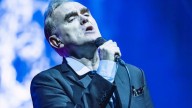 Los fans de Morrissey protestan con recetas de carne tras cancelar la gira por Sudamérica