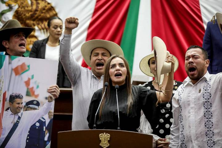 Sheinbaum, sobre los ataques de Noroña a Grecia Quiroz: “Hay que tener sensibilidad”