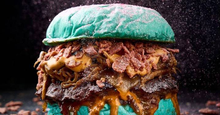 La hamburguesa cordobesa que vuelve loca a Granada: así brilla la Diamante Azul