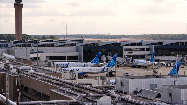 Over 800 Flights Cancelled In US Due To 4% Cut Amid Govt Shutdown