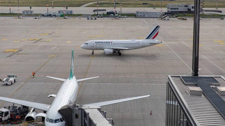 Otro incidente con drones obliga a interrumpir el tráfico en el aeropuerto de Berlín