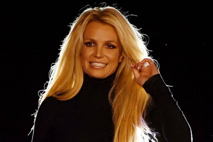 Britney Spears’ Inner Circle Concerned Over Recent Behavior
