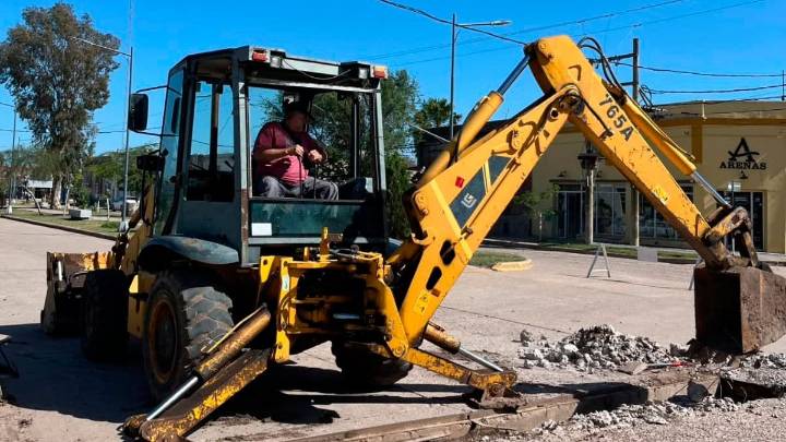 Ejecutan importanes obras públicas en la ciudad de Bandera