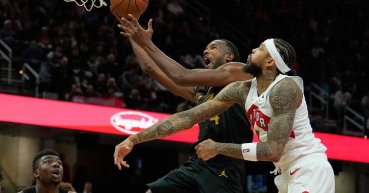 Jamison Battle scores 20 points and hits key pair of 3s as Raptors beat Cavs 112