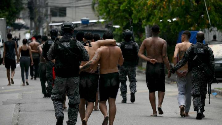 Experto explica todo lo que hay detrás del letal operativo policial en una favela de Río de Janeiro
