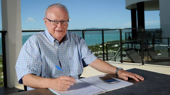 Former Labor senator Graham Richardson dead at 76