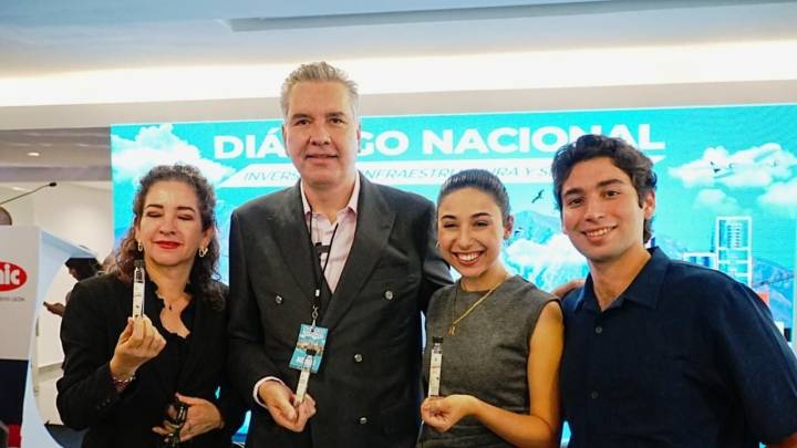 Waldo Fernández impulsa diálogo nacional sobre infraestructura y T