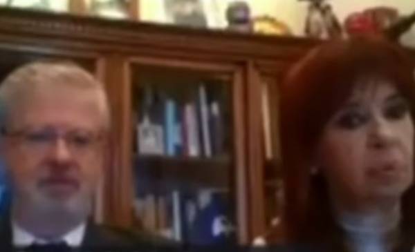 Causa Cuadernos: Cristina no quería salir en cámara desde su prisión domiciliaria y el juez la obligó