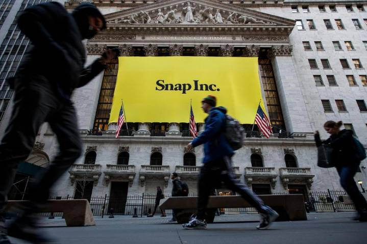 Snapchat is nearing 1 billion monthly users. Why can’t it turn a profit?