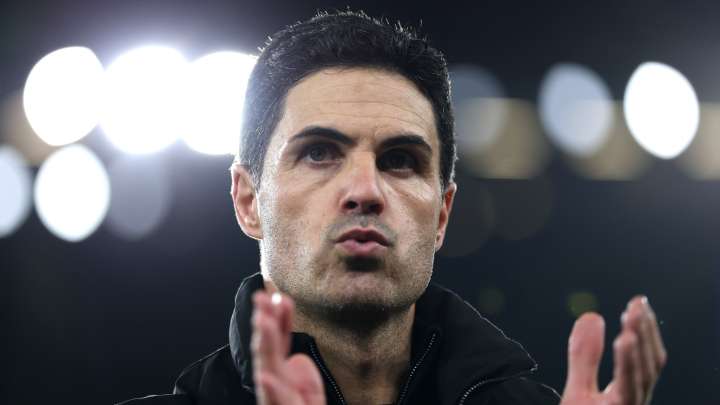 Arsenal in major north London derby blow as star man limps off injured on international duty