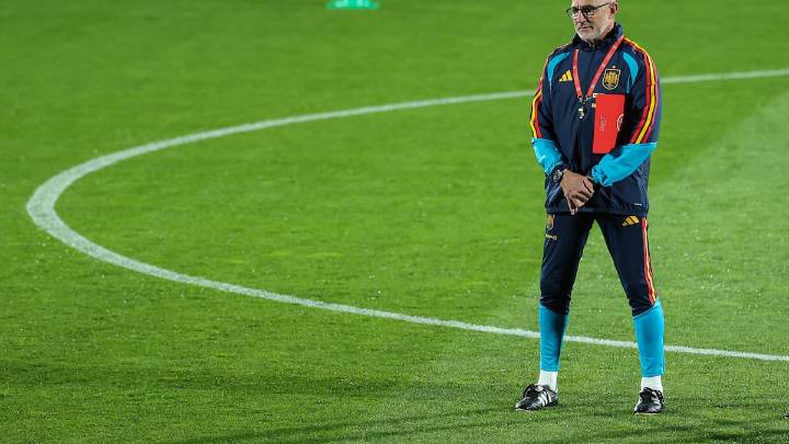 De la Fuente pone tierra de por medio en el caso Lamine: "La mejor noticia es el tiempo que le queda con nosotros"