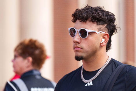 Dylan Raiola’s Sideline Actions Force Nebraska Booster to Send Personal Message for TJ Lateef