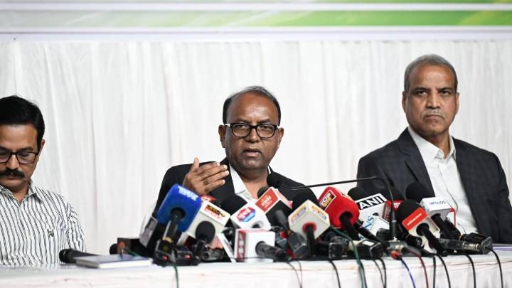 Maharashtra Nagar Parishad and Panchayat Elections to be held on December 2: EC