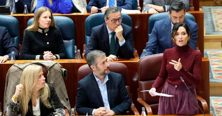 Madrid se niega a crear el registro de objetores del aborto y se remite a los tribunales