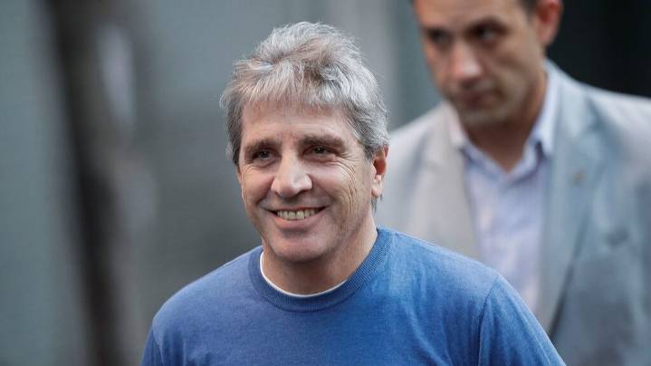 Con el repunte de la soja y la producción récord de cereales, Luis Caputo espera captar más dólares del campo en 2026