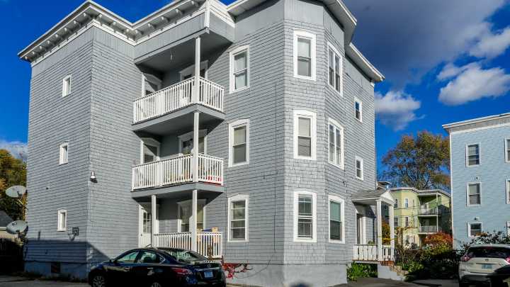 Here are resources for domestic violence help in Rhode Island