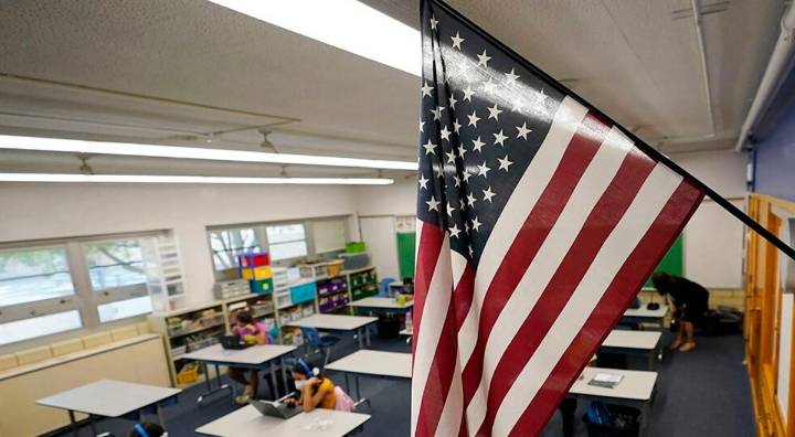 CRISIS EDUCATIVA en EE. UU.: así afecta la desaparición de alumnos inmigrantes a los presupuestos escolares