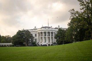 Corte Suprema de Estados Unidos examina la legalidad de los aranceles impuestos por Trump