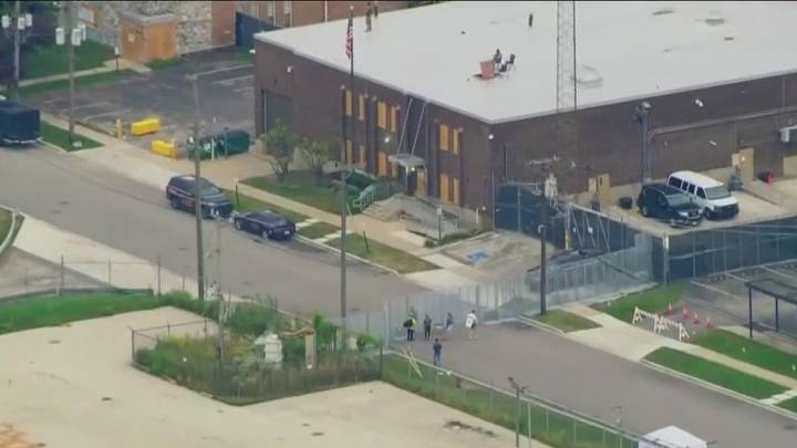 'Like animals': Lawsuit alleges disturbing conditions at Broadview ICE facility