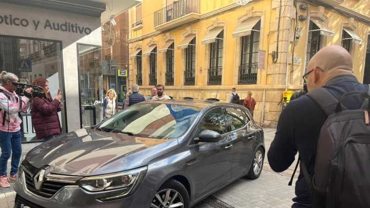 Suben a cinco los investigados en 'Mascarillas', entre ellos dos hermanos del presidente de la Diputación de Almería