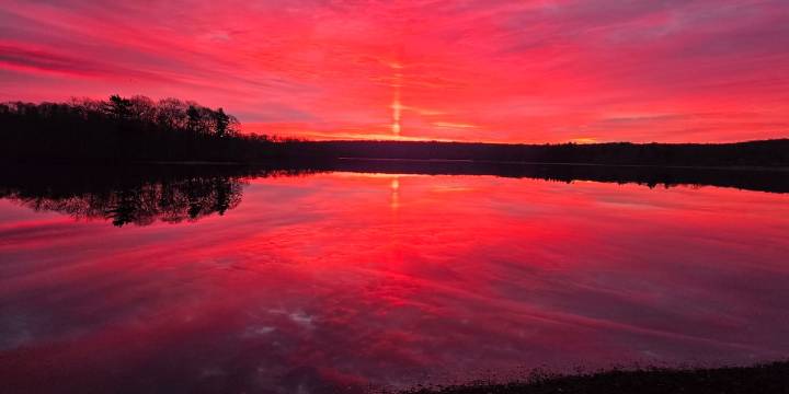 Morning sunrise dazzles viewers