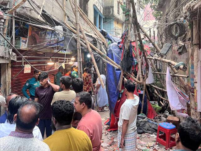 Al menos 10 muertos y 300 heridos deja terremoto en Bangladesh: tuvo una magnitud de 5.7