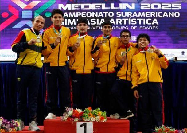 Colombia se lució con el equipo masculino en el Suramericano de Gimnasia en Medellín