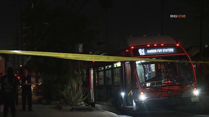 Man robbed and stabbed on Metro bus in Vermont Knolls