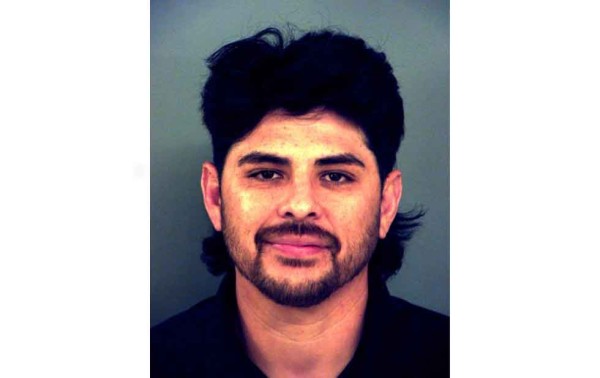 Arrestan a contratista por fraude en proyecto