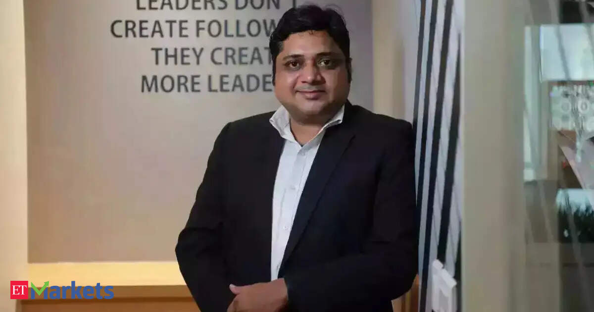 Narendra Solanki cautions against short