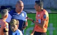 Detuvieron al hincha de Gimnasia que arrojó un martillo al árbitro Yael Falcón Pérez