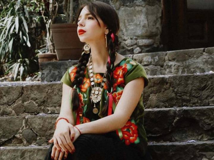 Ángela Aguilar anuncia boda religiosa con Christian Nodal en mayo y las redes reaccionan con ironía: “Ese mes le alcanza para todo”