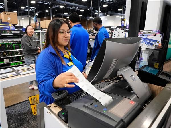 Black Friday arrives with solid momentum despite tariffs and economic uncertainty