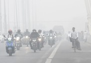 Delhi wakes up to toxic smog, AQI at 392 in ‘very poor’ category