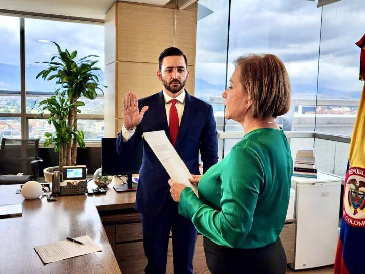 Carlos Mario Zuluaga Pardo asume como Contralor General de la República