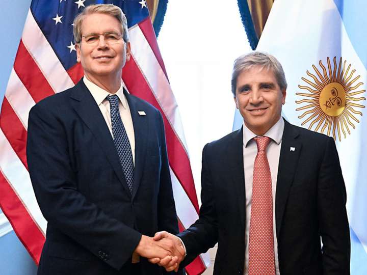 Para qué utilizó la Argentina los dólares del swap de monedas con Estados Unidos que ya fue activado