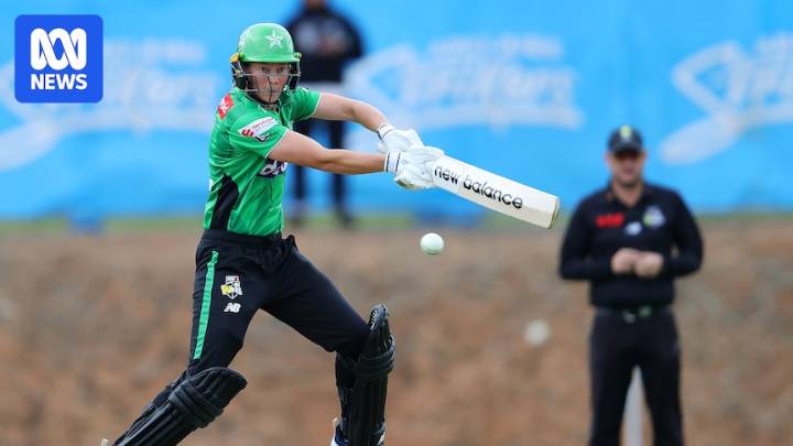 Meg Lanning hits 90* in 100th WBBL game as Stars down Scorchers by 16 runs