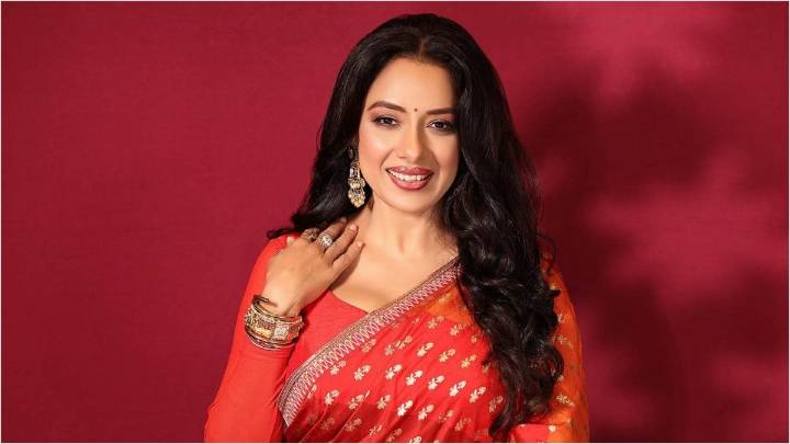 In New Episode, Anupama Prepares To Leave For Mumbai With Ishani And Pari