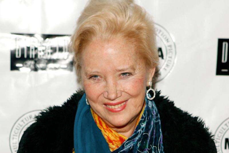 Sally Kirkland, stage and screen star who earned an Oscar nomination in ‘Anna,’ dies at age 84