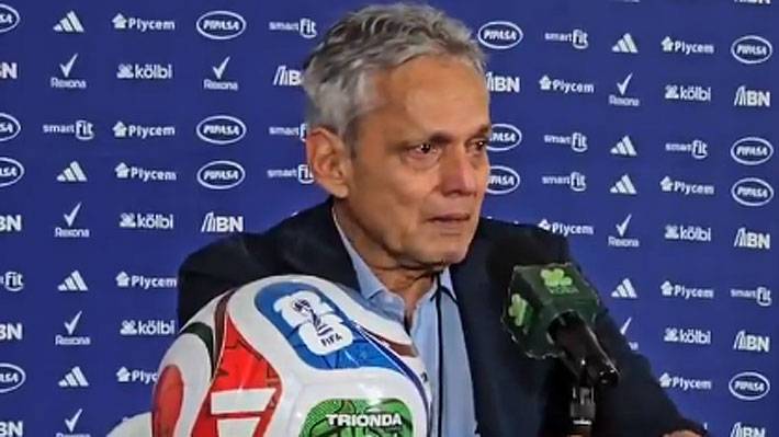 Reinaldo Rueda rompe en llanto en plena conferencia luego que Honduras no clasificara al Mundial