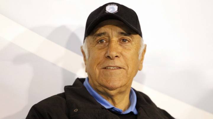 Nelson Acosta ingresa de urgencia a clínica de Rancagua