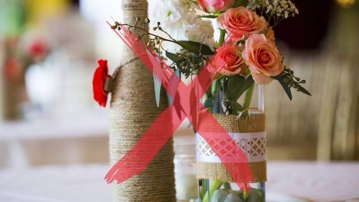 Adiós al centro de mesa tradicional: la nueva tendencia que se impone en las mesa de casa