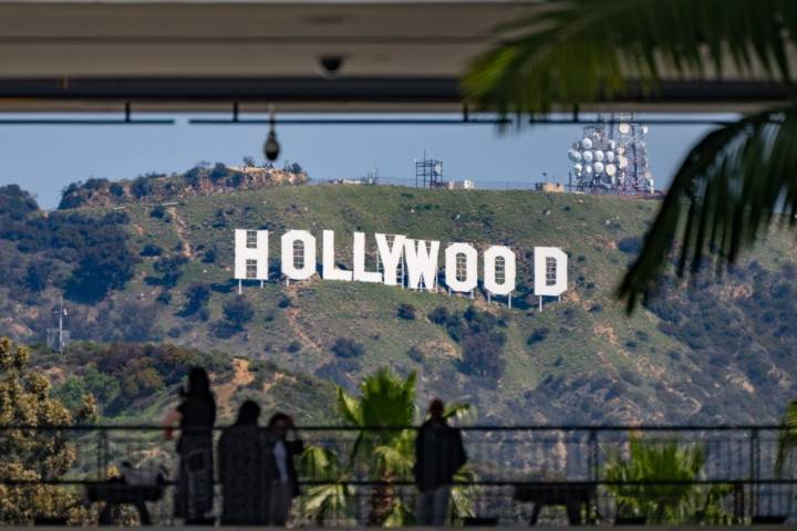 Hollywood Sign visitor center in early planning stages