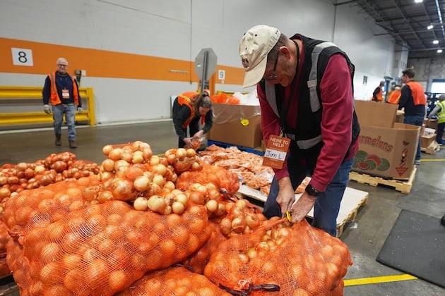 Opinion: Government shutdown is a chance to rebuild trust